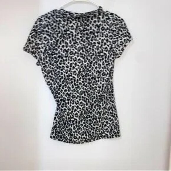 Leopard print vee neck charter club by macys flawless vintage tts size small !! - Picture 5 of 7